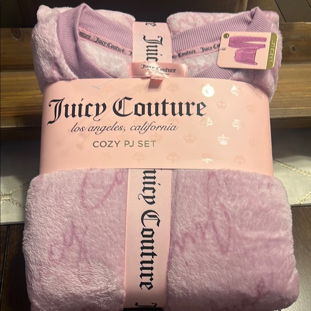 Juicy Couture Pink Plush Pajama Set - Picture 10 of 10